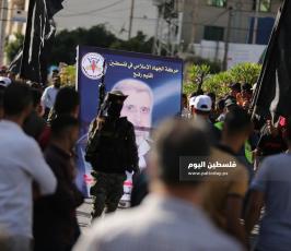 حشود جماهيرية بعزاء الدكتور رمضان (24).JPG