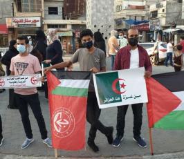 وقفة في خانيونس ضد التطبيع مع الاحتلال (9).jpg