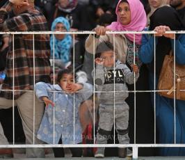 معبر رفح صالة أبو يوسف النجار العالقين ‫(1)‬.jpg