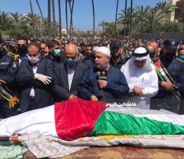 جنازة عضو المكتب السياسي لحركة حماس الراحل أحمد الكرد في دير البلح وسط قطاع غزة (5).jpg