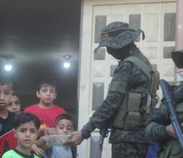 سرايا القدس تشارك المواطنين فرحة العيد المبارك  (3).jpeg