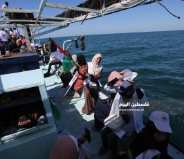  مؤتمرًا صحفيًا داخل البحر عن واقع الشباب في ظل الحصار ‫(39125510)‬ ‫‬.jpg