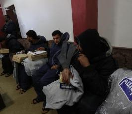 آثار المركب المصري الذي قذفته الأمواج العاتية لشواطئ غزة ‫(41419279)‬ ‫‬.jpg