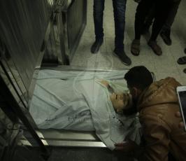 شهيد الفتى محمد الداية في مستشفى الشفاء استشهد متاثرا باصابته شرق غزة ‫(43057668)‬ ‫‬.JPG