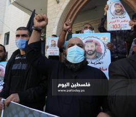 وقفة تضامنا مع الاسير ماهر الاخرس في دير البلح1.jpg
