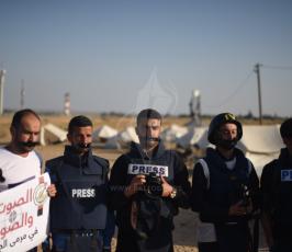 وقفة الصحفيين غزة تنديدا باستشهاد الزميل ياسر مرتجى  بيد قناصة الإحتلال (15).jpeg