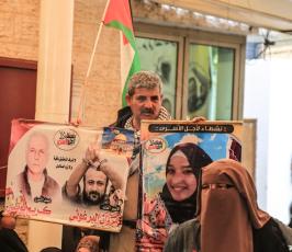 اعتصام اهالى الاسرى  ‫(1)‬.JPG