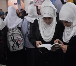 بالصور :بلدية غزة تفتتح معرض "غزة هاشم" للكتاب