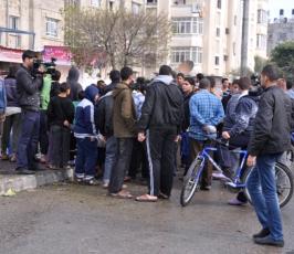 بالصور:استهداف الاحتلال لدراجة نارية شمال مدينة غزة