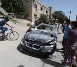 خاص فلسطين اليوم..مستوطنون يحرقون أربع سيارات فلسطينية في قرية الزبيدات شمال أريحا