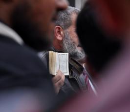 الجهاد الإسلامي تنظم مسيرة تنديدية حول قرار انغولا بحظر الإسلام
