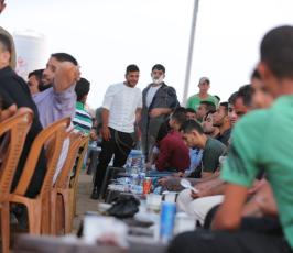  إفطار جماعياً على حدود غزة ‫(42271245)‬ ‫‬.JPG