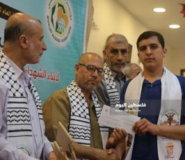 أبناء الشهداء والأسرى الناجحين في الثانوية (52).JPG