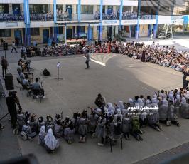 الباص الموسيقى ينظم يوم ترفيهى لطالبات مدرسة بيت حانون ‫(40108557)‬ ‫‬.JPG