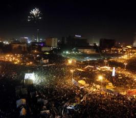 المصريون يحتفلون بذكرى ثورة 25 يناير