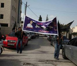 خاص فلسطين اليوم..اعتصام لأهالي الأسرى امام مقر الصليب الاحمر في رام الله