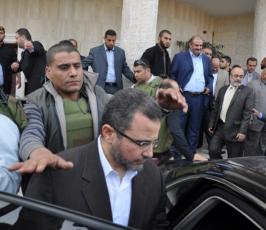 شهداء وجرحى عقب وصول رئيس الحكومة المصرية هشام قنديل لمستشفي الشفاء بغزة