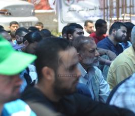 صلاة الجمعة امام مقر الصليب