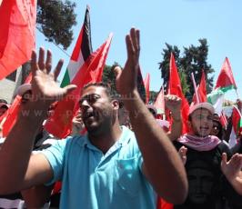 الشرطة الفلسطينية تقمع تظاهرة منددة بالعودة للمفاوضات في رام الله