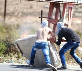 مواجهات بين الشبان الفلسطينين وقوات الاحتلال  ‫(29680010)‬ ‫‬