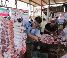  توزع لحوم الأضاحي على 25 ألف أسرة فلسطينية (13)