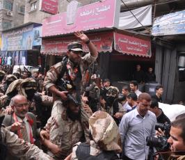بالصور.. بعد قضاء 14 عاماً ..الاحتلال يفرج عن الأسير عبد الله انشاصي من جباليا
