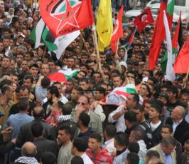 خاص فلسطين اليوم..تشييع شهيدي عنبتا شرقي طولكرم بمشاركة آلاف المواطنين