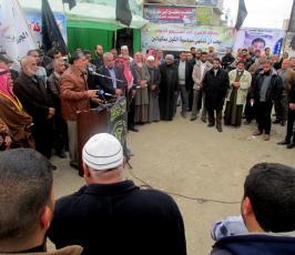 بالصور:الجهاد بالوسطى تنظم خيمة تضامن للأسرى المضربين عن الطعام