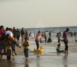 شاطئ بحر مدينة غزة (5).JPG