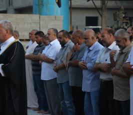 الجهاد الإسلامي يصلي العيد أمام منزل الشهيد الإعداد كامل الإعداد بغزة ‫(37945862)‬ ‫‬