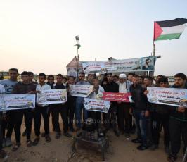 فعاليات جمعة التضامن مع الشعب الفلسطينى فى مخيم العودة شرق خزاعة (8).jpeg