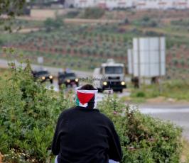 الاحتلال يقمع مسيرة النبي صالح ويعتدي على الاطفال في "جمعة الطفل الفلسطيني"
