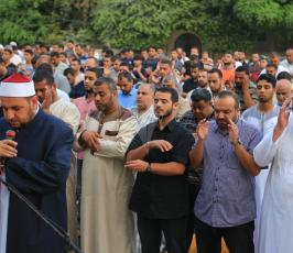  صلاة العيد في العراء بمحافظات القطاع ‫(39125506)‬ ‫‬