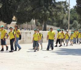 مسيرة لأطفال المخيمات في الأراضي المحتلة لشد الرحال الى المسجد الاقصى