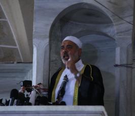 آلاف الفلسطينيين يخرجون نصرة للرسول محمد بغزة