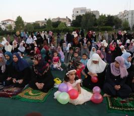  صلاة العيد وسط مدينة غزة ‫(31174537)‬ ‫‬