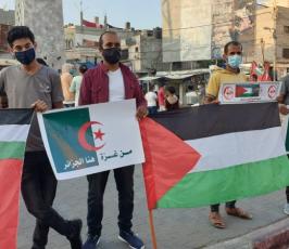 وقفة في خانيونس ضد التطبيع مع الاحتلال (12).jpg