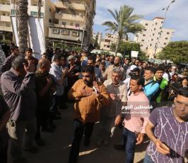 حشود جماهيرية بعزاء الدكتور رمضان (55).JPG