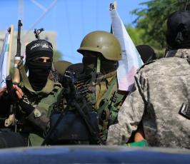  تشييع جثامين شهداء سرايا القدس وكتائب القسام في البريج ودير البلح والقرارة وخانيونس (30)