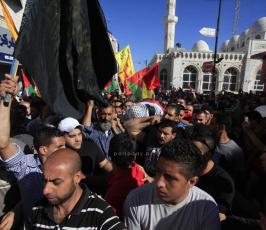 جماهير الجهاد الإسلامي في رام الله تشيع جثمان الشهيد محمد الطريفي