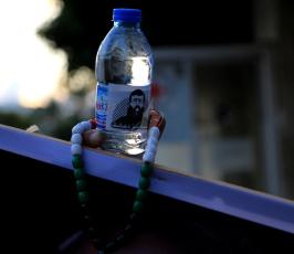 افطار مية وملح امام الصليب تضامن مع الشيخ خضر عدنان ‫‫‬ ‫(30569878)‬ ‫‬