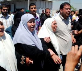 جماهير غفيرة بموكب إستقبال رفاة شهداء غزة الأبطال بمعبر بيت حانون