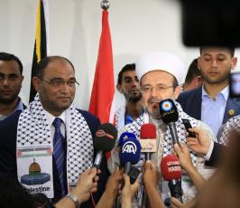 وفد تركي رفيع بينهم رئيس الشؤون الدينية يزور غزة ‫(30307742)‬ ‫‬