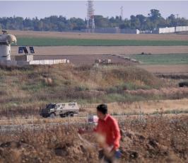 بالصور:مواجهات بين الشبان الفلسطينيين و قوات الإحتلال شرق جباليا