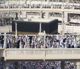 عدسة "فلسطين اليوم" تتجول مع الحجاج الفلسطينيين في مكة