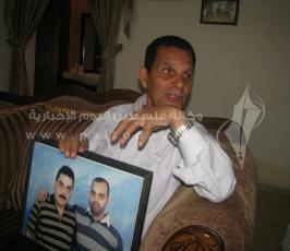  أهالي المعتقلين بالضفة وغزة يستعدون  لاستقبال أبنائهم المفرج عنهم