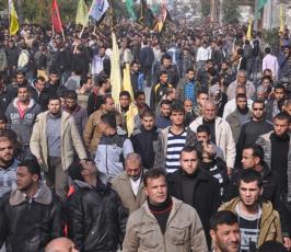 بالصور:جماهير شعبنا تشيع جثمان الشهيدين الزعانين شمال قطاع غزة