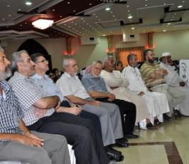 الجهاد الإسلامي تنظم إفطارا جماعياً وتوزع مئات المساعدات المالية للأيتام بغزة