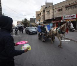 توزيع الحلوى (3).jpg
