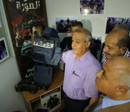 معرض صور من أجل الحقيقة ضمن فعاليات أسبوع التضامن مع الصحفي الفلسطيني ‫(30074260)‬ ‫‬